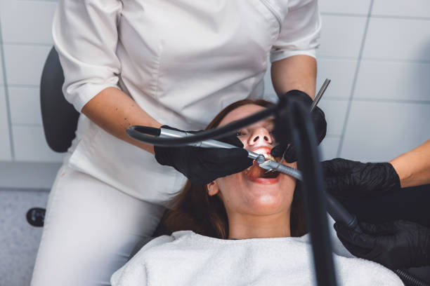Best Emergency Tooth Extraction in Fussels Corner, FL